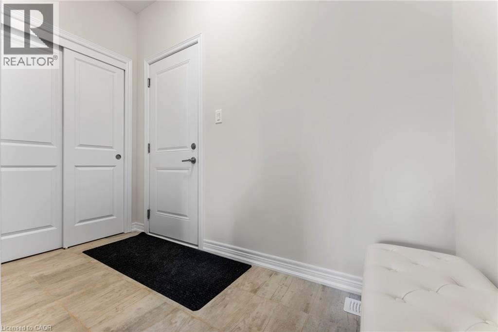 107 Starfire Crescent Crescent, Stoney Creek, Ontario  L8E 0K9 - Photo 20 - 40775679