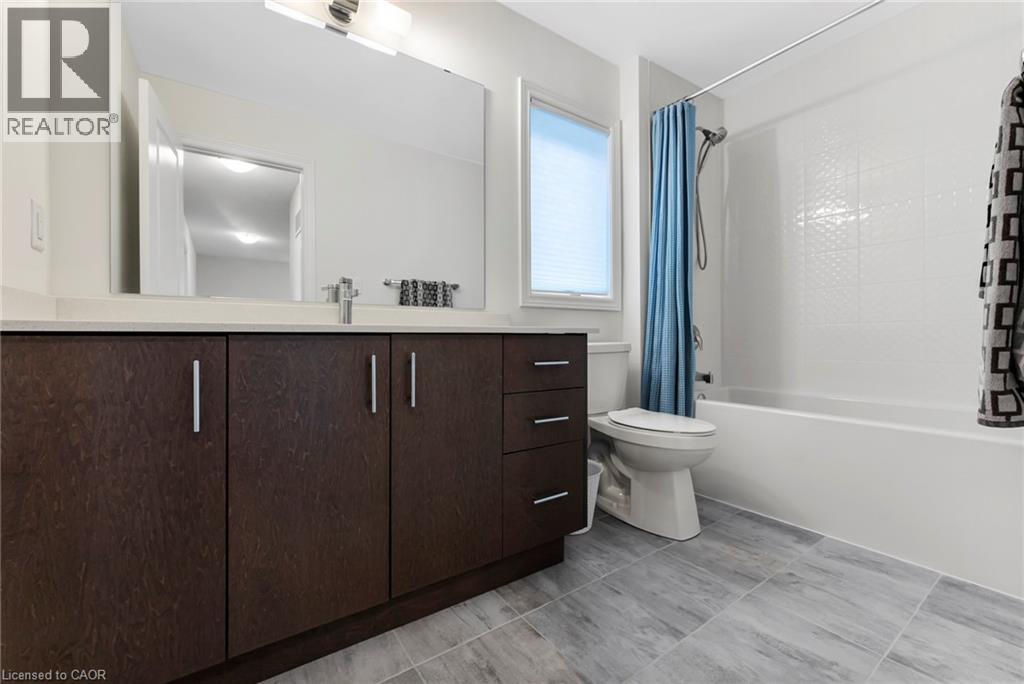 107 Starfire Crescent Crescent, Stoney Creek, Ontario  L8E 0K9 - Photo 33 - 40775679