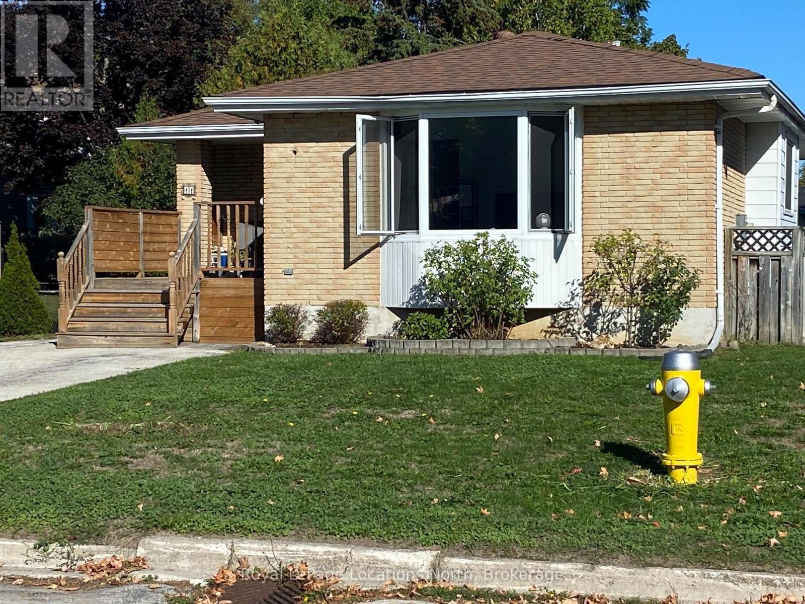 11 WATTS CRESCENT, Collingwood, Ontario