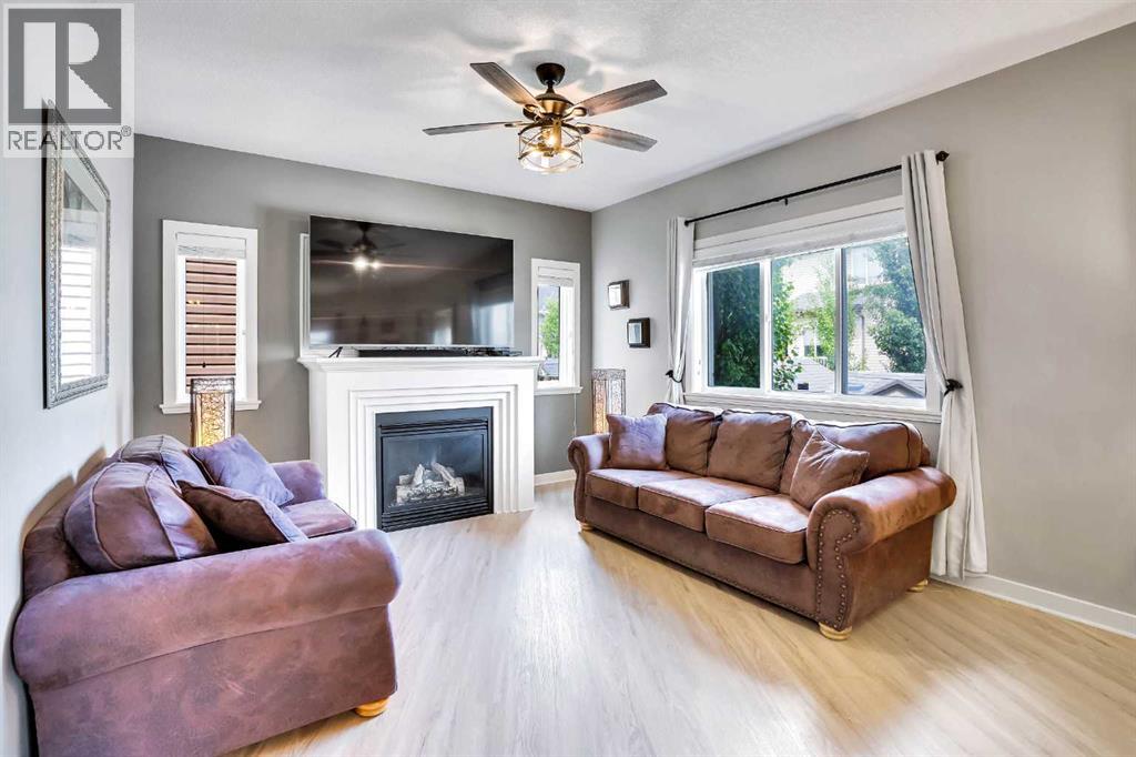 26 Baywater Cape Sw, Airdrie, Alberta  T4B 0B3 - Photo 8 - A2237185