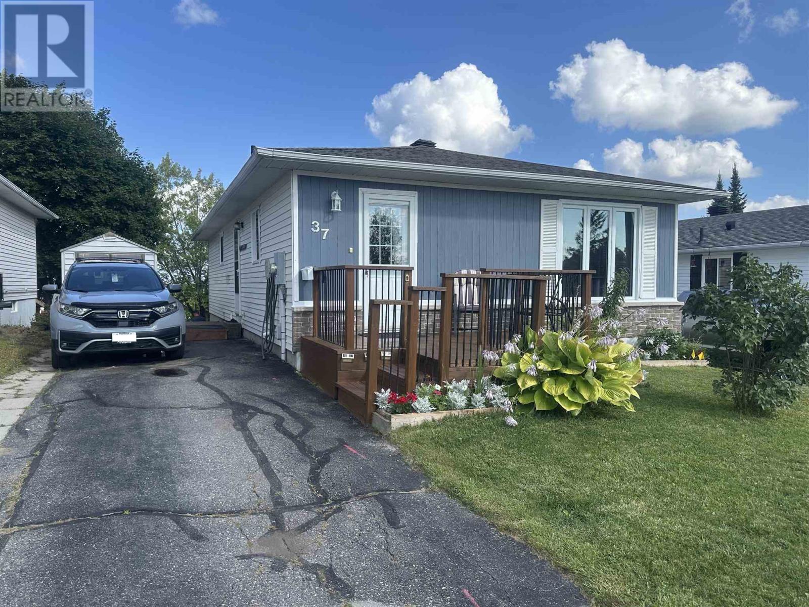37 Ste. Camillus Cres, Elliot Lake, Ontario  P5A 3J8 - Photo 42 - SM252263