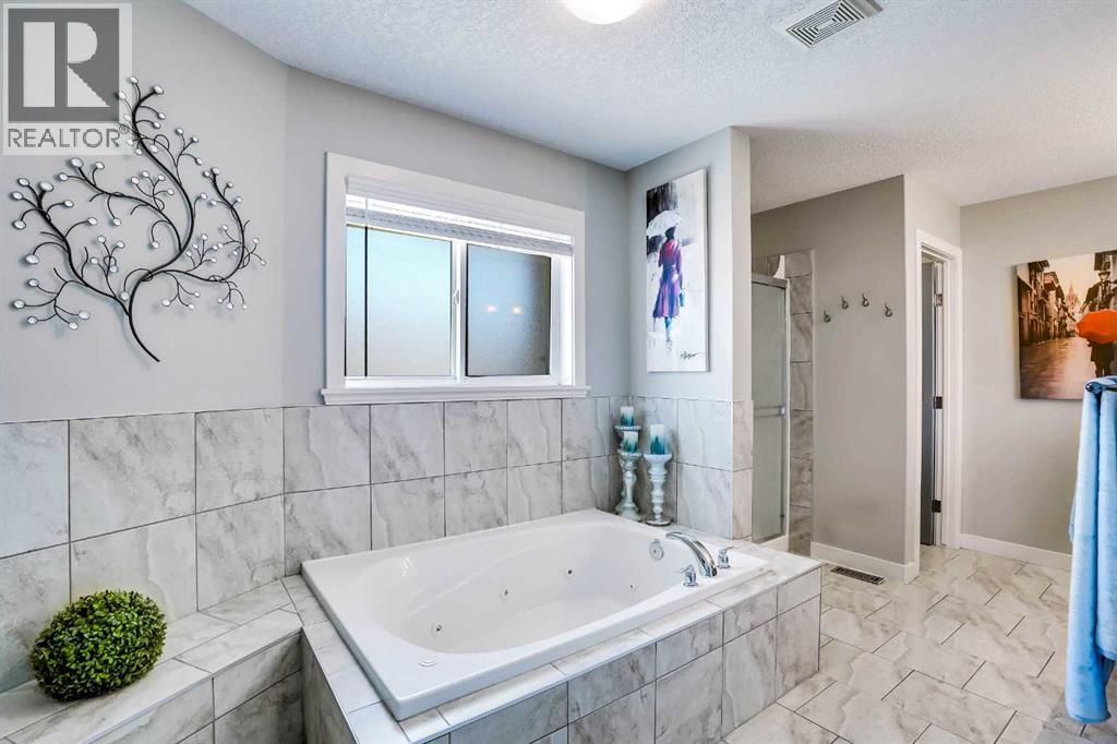 26 Baywater Cape Sw, Airdrie, Alberta  T4B 0B3 - Photo 35 - A2237185