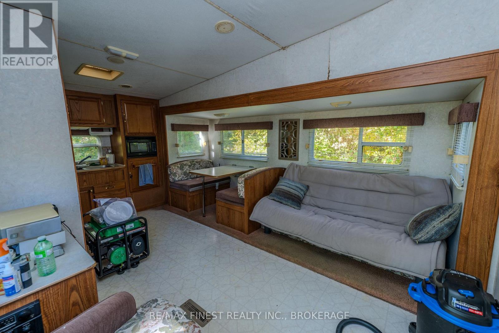 1097 Big Bay Drive, Frontenac, Ontario  K0H 1B0 - Photo 11 - X12443924