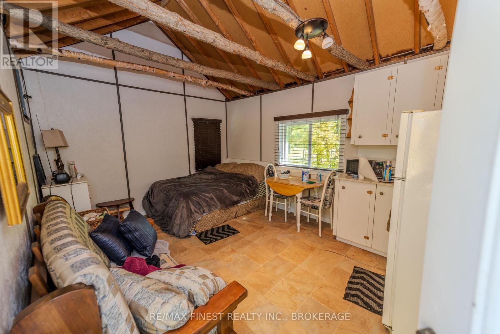 1097 Big Bay Drive, Frontenac, Ontario  K0H 1B0 - Photo 13 - X12443924