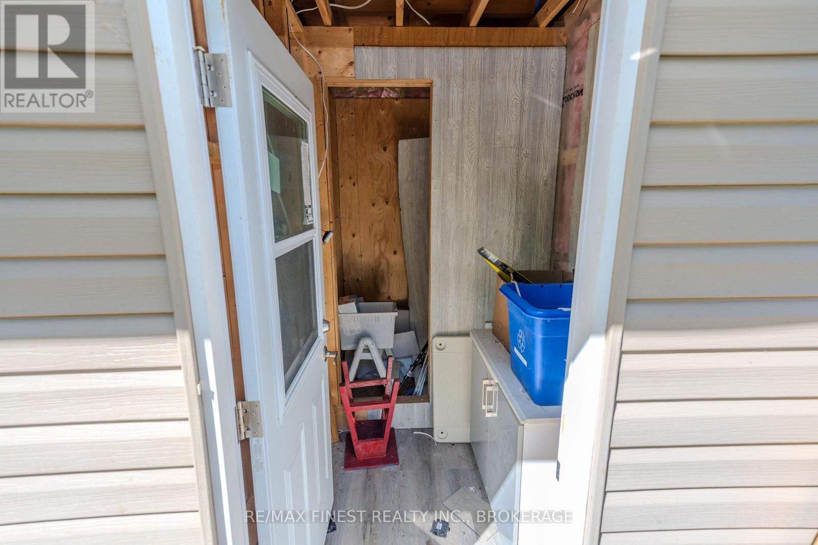 1097 Big Bay Drive, Frontenac, Ontario  K0H 1B0 - Photo 17 - X12443924
