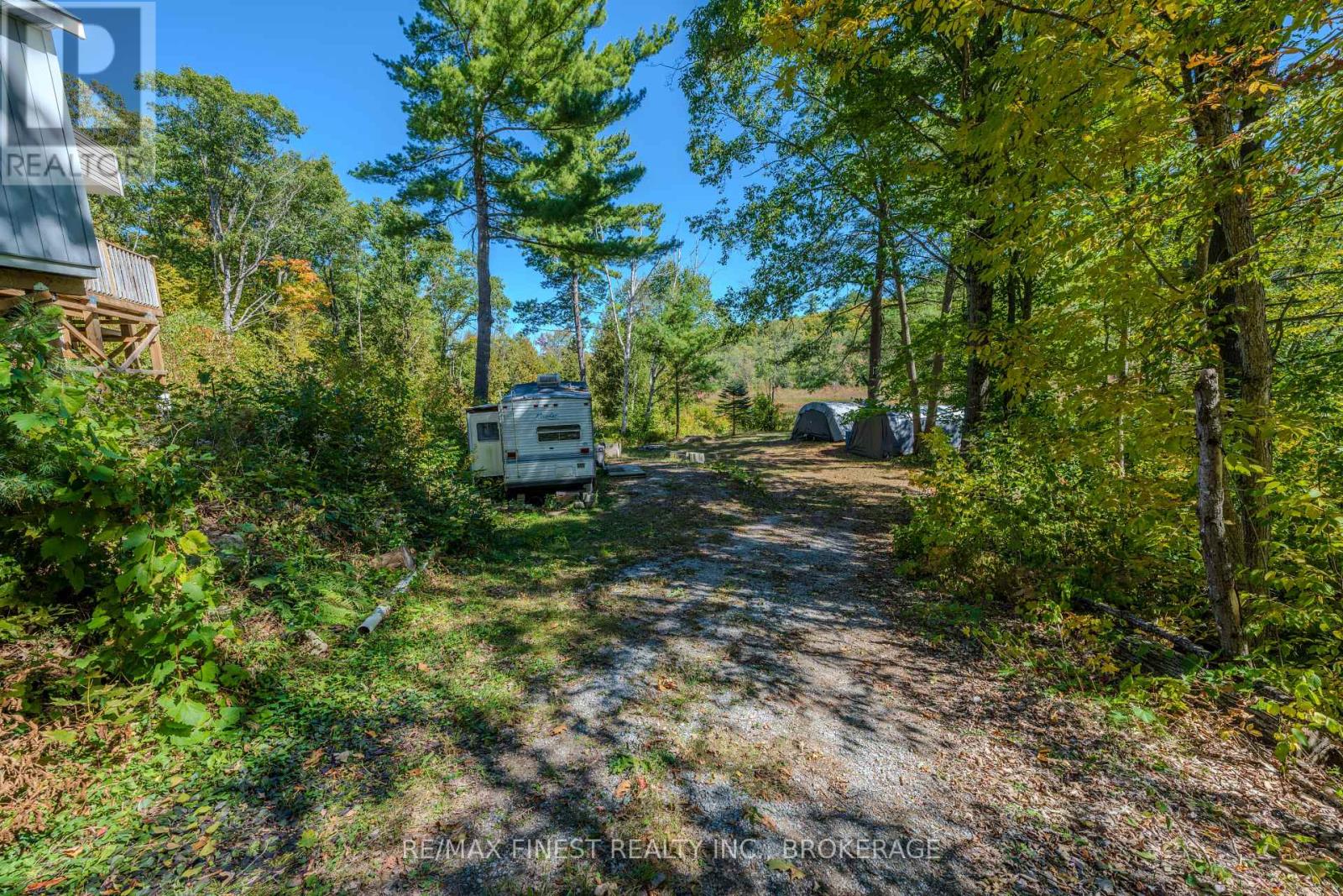 1097 Big Bay Drive, Frontenac, Ontario  K0H 1B0 - Photo 7 - X12443924