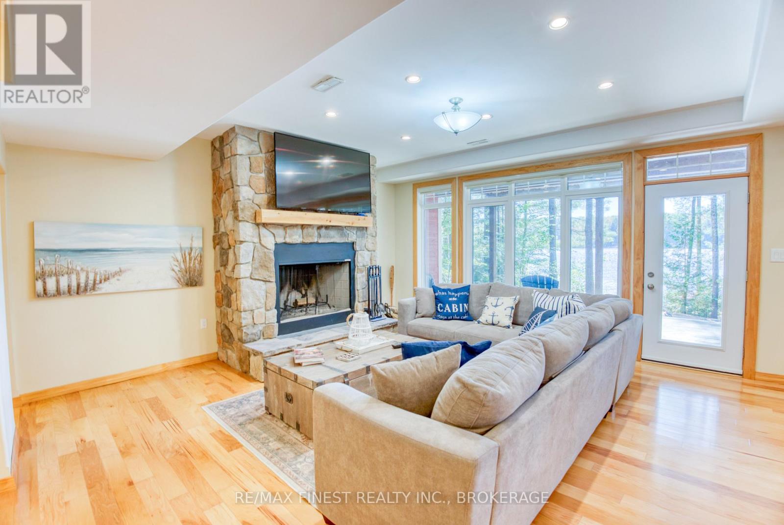 1102b Bebris Road, Central Frontenac, Ontario  K0H 1B0 - Photo 25 - X12443966