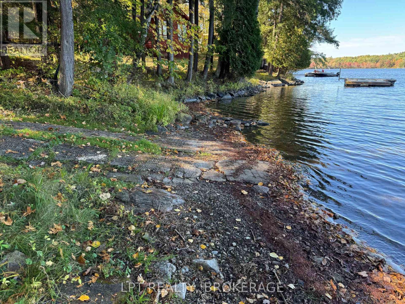 500 Yvon Lane, Rideau Lakes, Ontario  K0G 1X0 - Photo 12 - X12443994