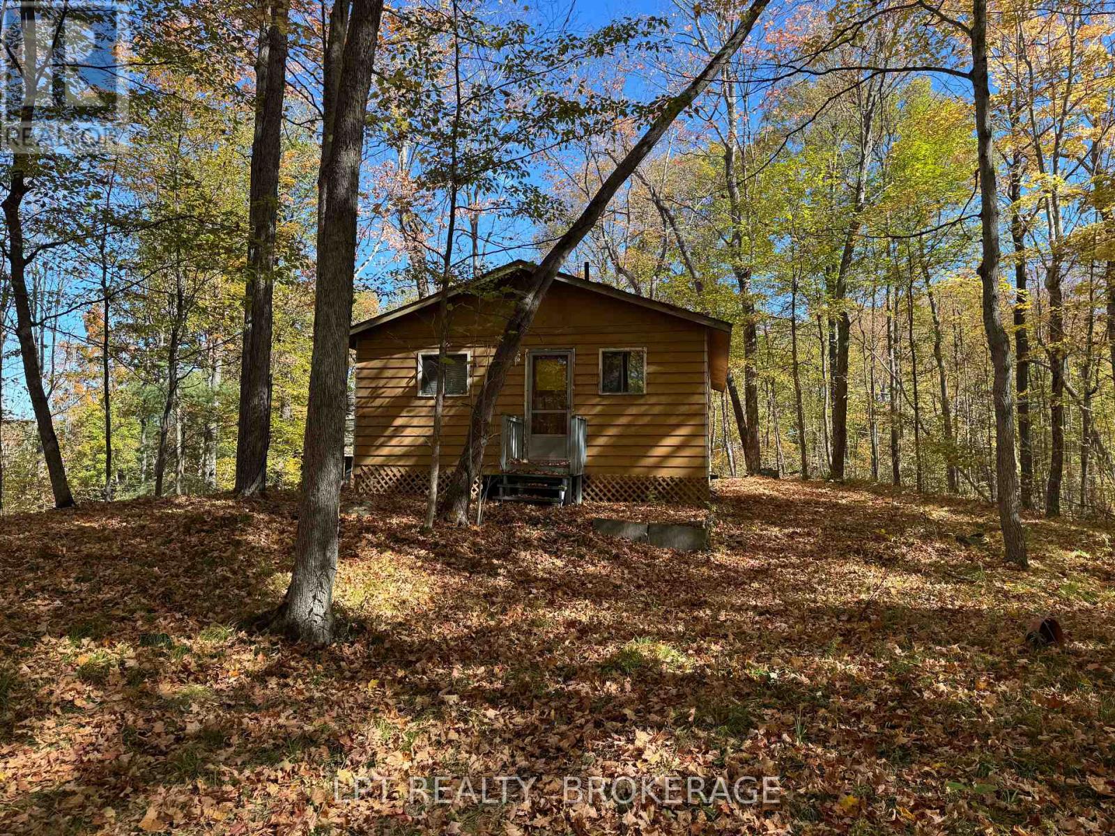 500 Yvon Lane, Rideau Lakes, Ontario  K0G 1X0 - Photo 18 - X12443994