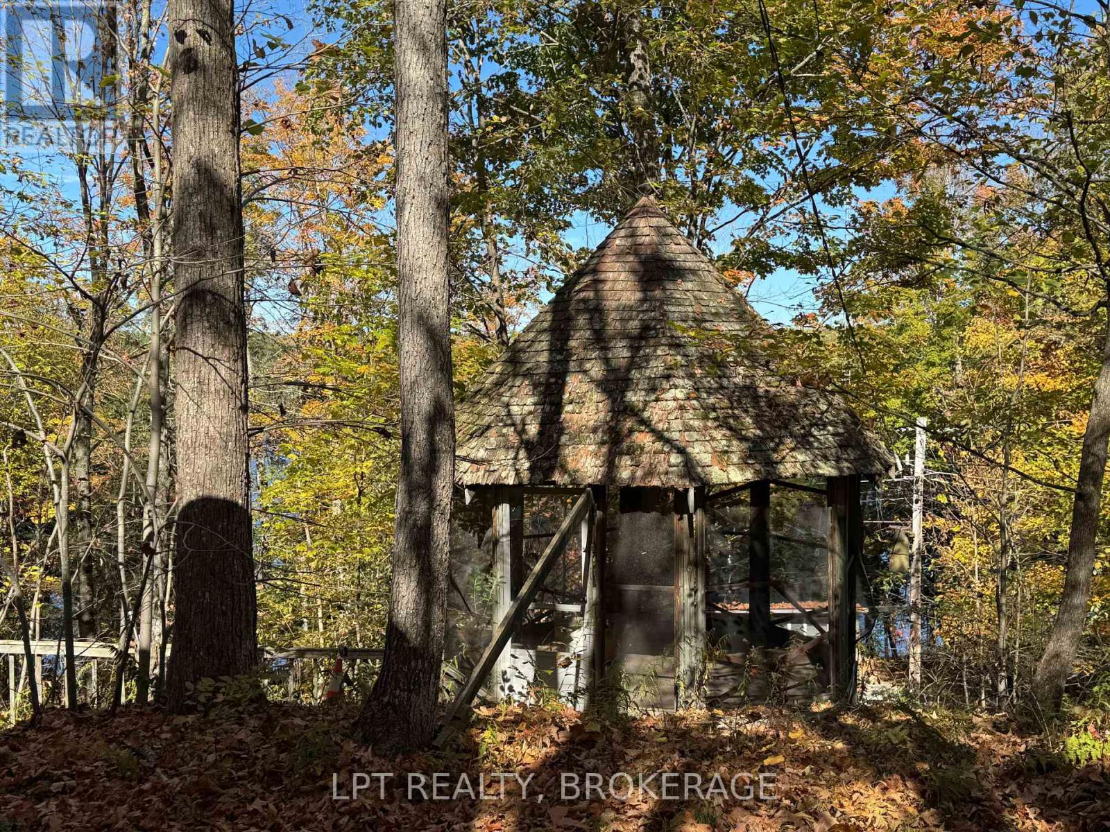 500 Yvon Lane, Rideau Lakes, Ontario  K0G 1X0 - Photo 6 - X12443994