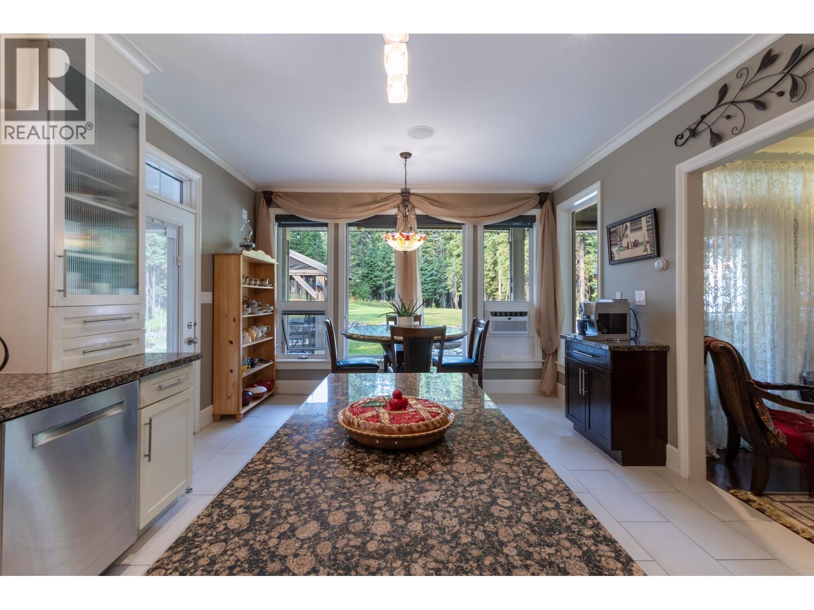 9845 Haldi Lake, Prince George, British Columbia  V2N 6J5 - Photo 13 - R3055175
