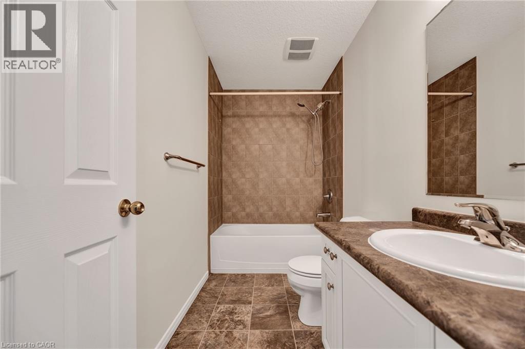 252 Countrystone Crescent, Kitchener, Ontario  N2N 3S2 - Photo 20 - 40776312