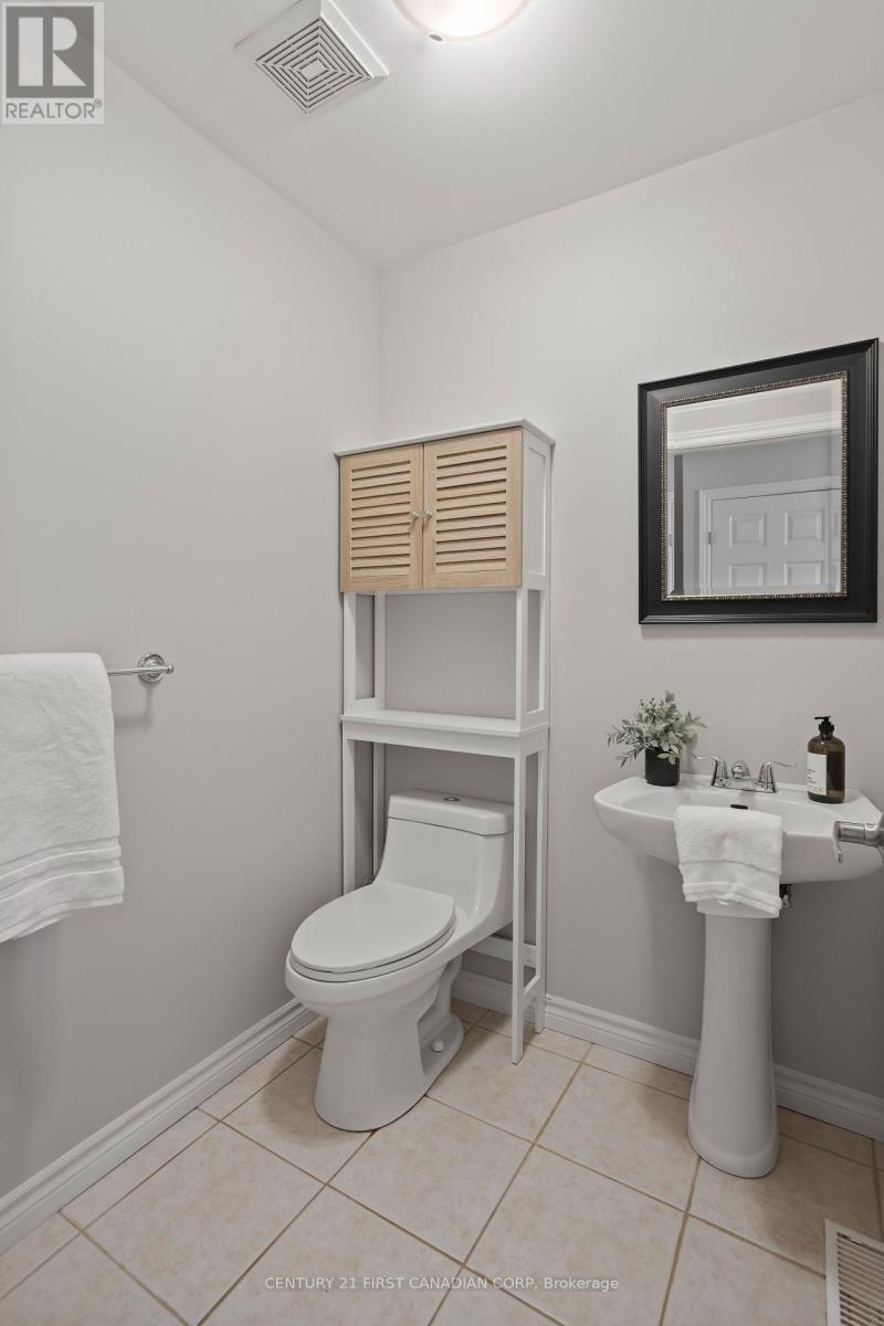 81 Langarth Street W, London South, Ontario  N6J 1P5 - Photo 14 - X12443958