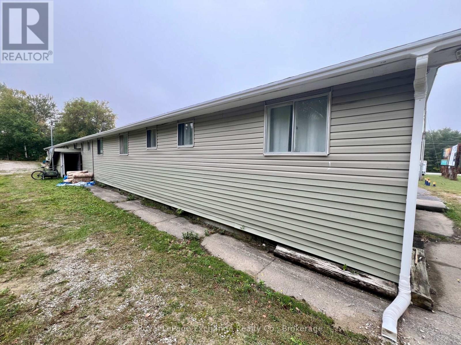 278 Railway Street, Saugeen Shores, Ontario  N0H 2L0 - Photo 17 - X12443980