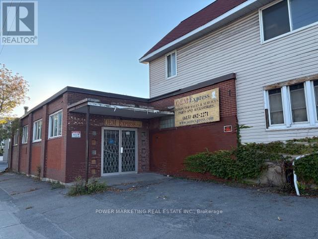 566 BAY STREET, Ottawa, Ontario