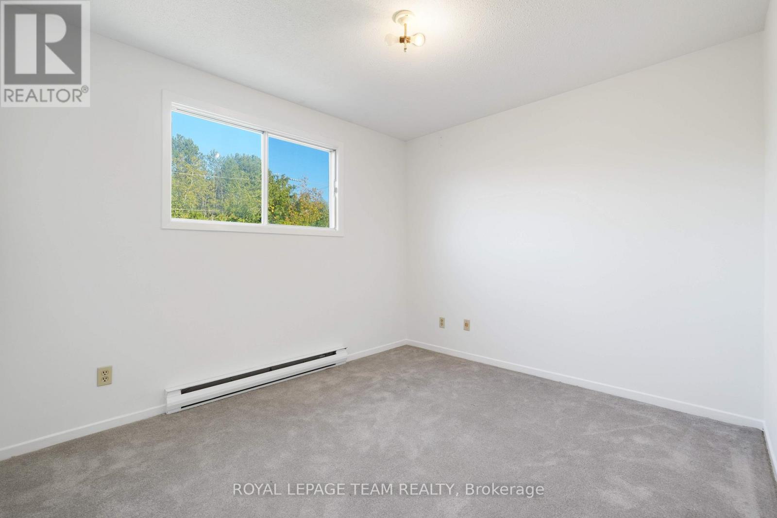 1991 Kingsdale Avenue, Ottawa, Ontario  K1T 1H9 - Photo 23 - X12443949