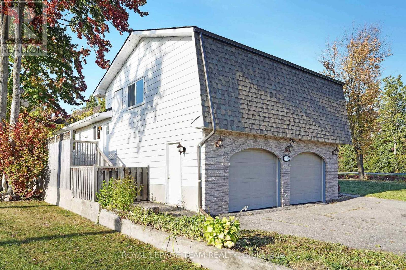 1991 Kingsdale Avenue, Ottawa, Ontario  K1T 1H9 - Photo 3 - X12443949