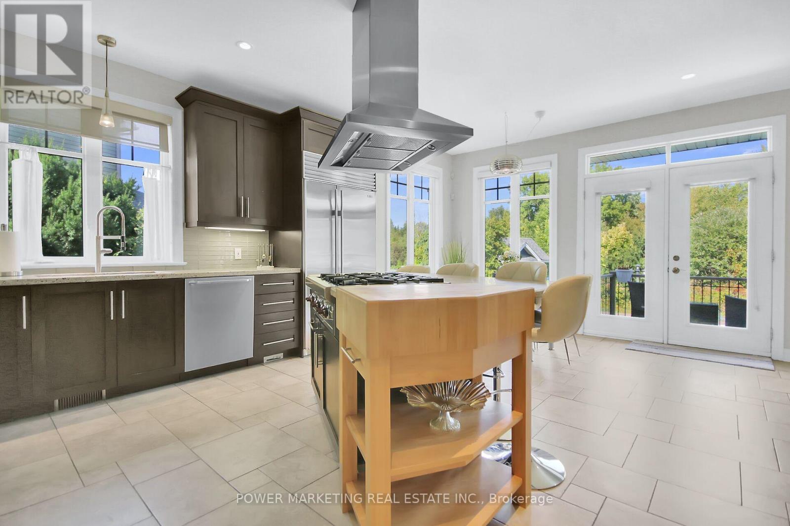 15 Marwood Court, Ottawa, Ontario  K2J 5G1 - Photo 12 - X12443978