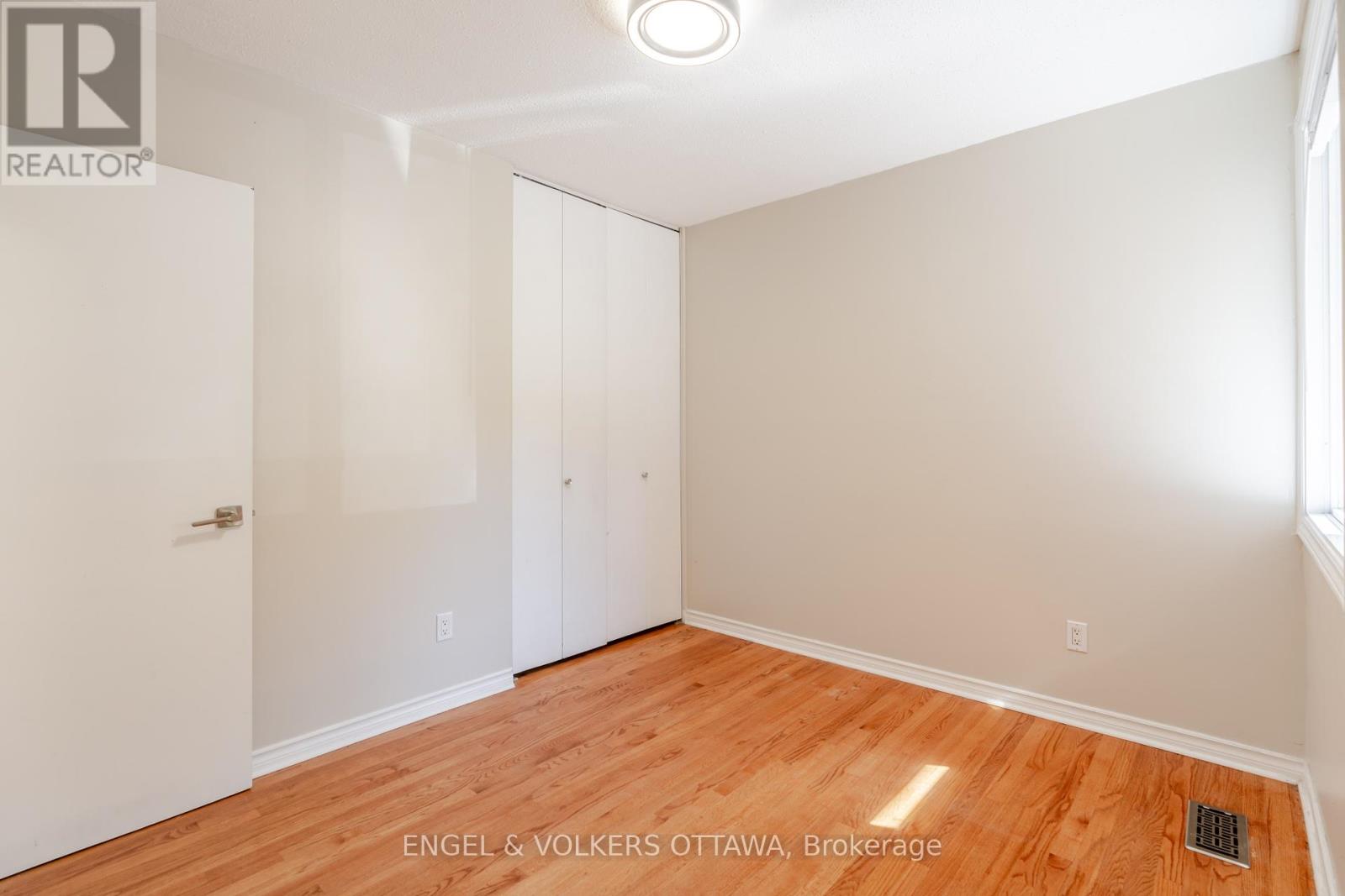 3001 Rankin Street, Ottawa, Ontario  K1V 8L2 - Photo 18 - X12443986