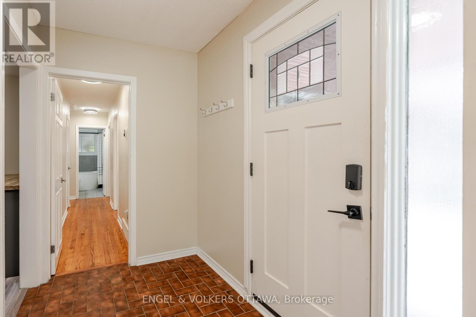 3001 Rankin Street, Ottawa, Ontario  K1V 8L2 - Photo 2 - X12443986
