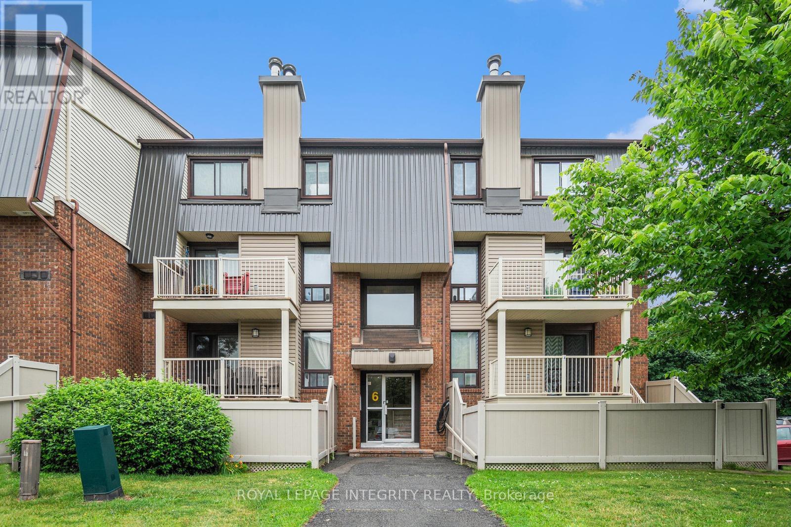 7 - 6 SWEETBRIAR CIRCLE, Ottawa, Ontario