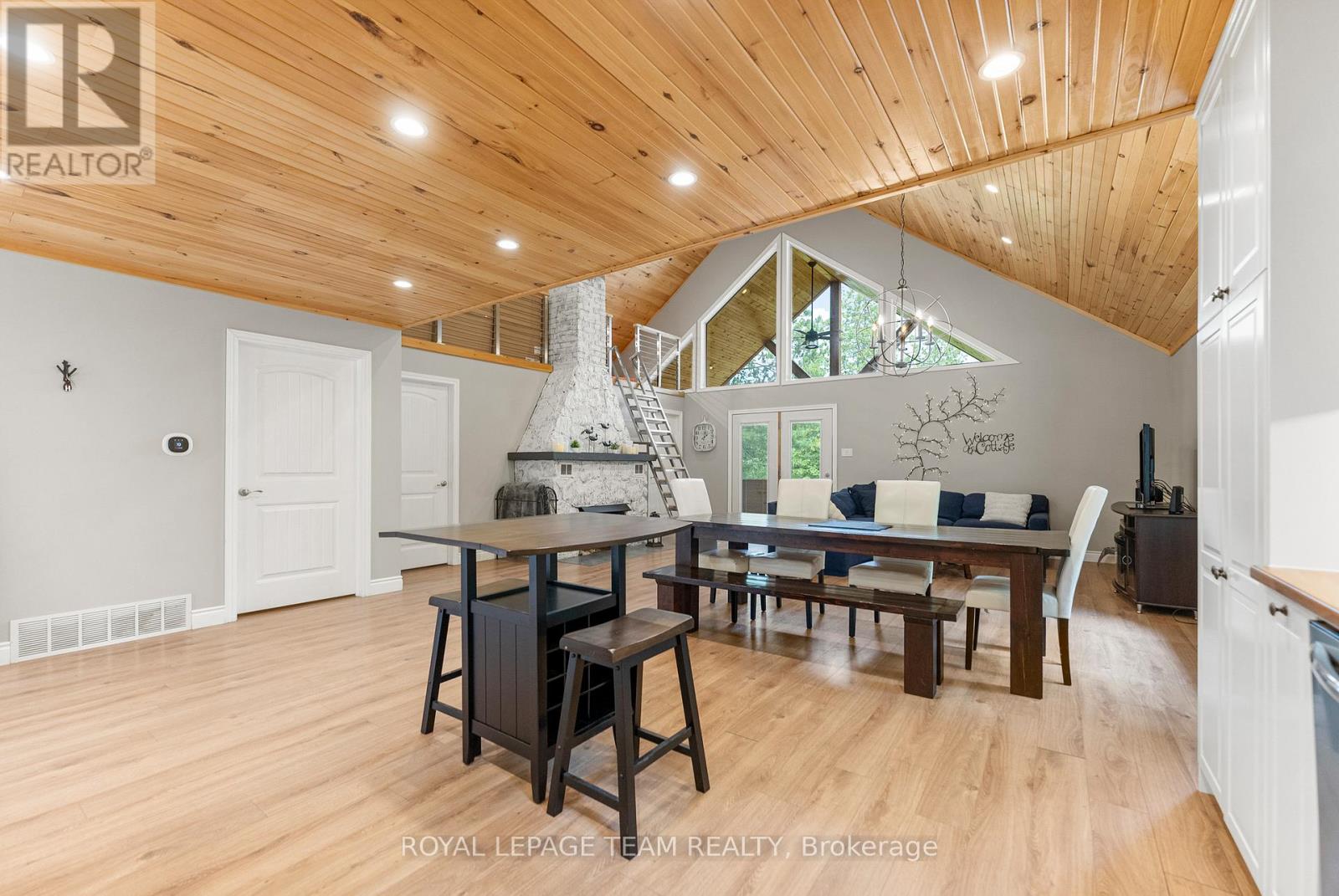 664 Ohio Road, Madawaska Valley, Ontario  K0J 1L0 - Photo 26 - X12443971