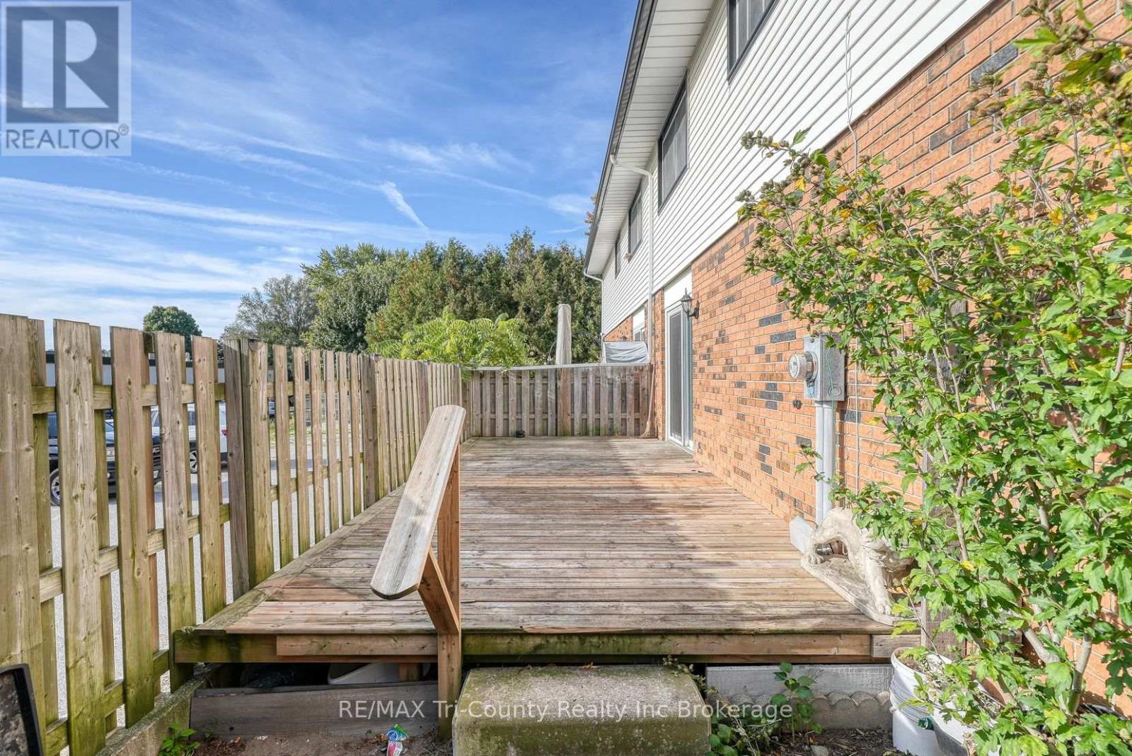 7 - 15 Devonshire Avenue, Tillsonburg, Ontario  N4G 4K7 - Photo 6 - X12443968