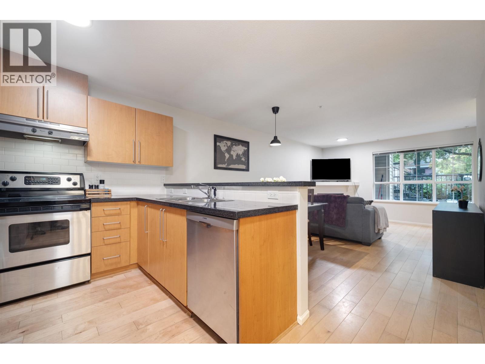 1131 Ross Road, North Vancouver, British Columbia  V7K 1C6 - Photo 12 - R3055150