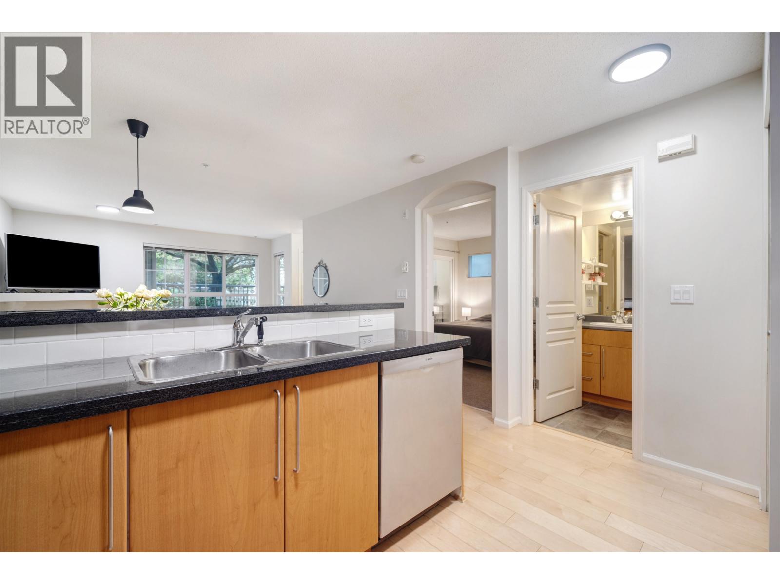 1131 Ross Road, North Vancouver, British Columbia  V7K 1C6 - Photo 13 - R3055150