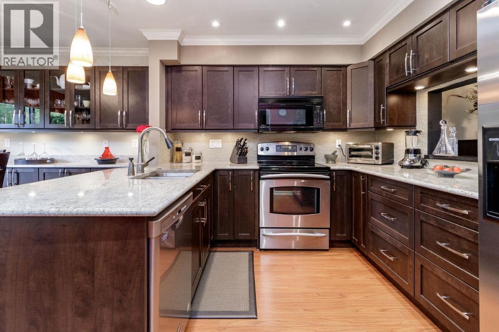6 1135 Lansdowne Drive, Coquitlam, British Columbia  V3B 7K6 - Photo 8 - R3055079