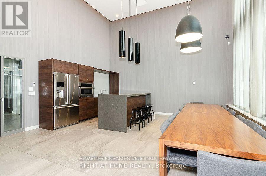 1309 - 2560 Eglinton Avenue W, Mississauga, Ontario  L5M 0Y3 - Photo 13 - W12443469