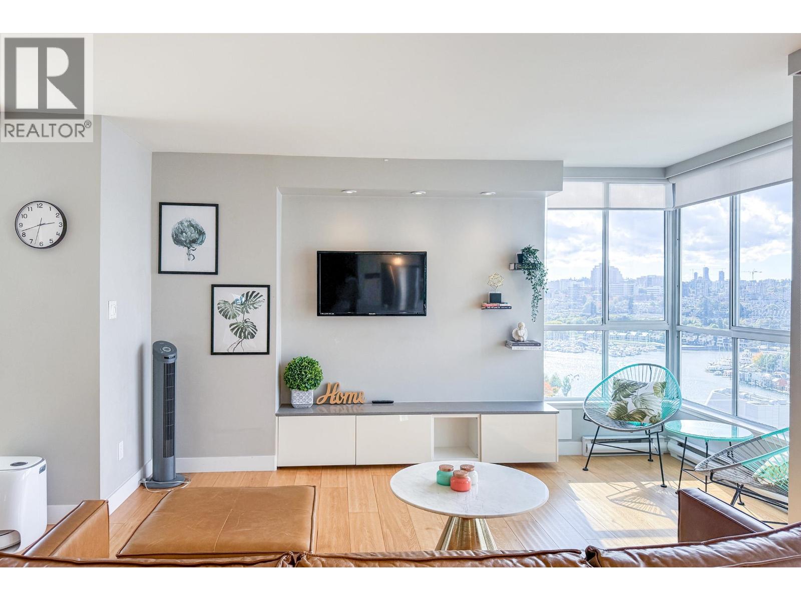 2207 1500 Howe Street, Vancouver, British Columbia  V6Z 2N1 - Photo 8 - R3055046