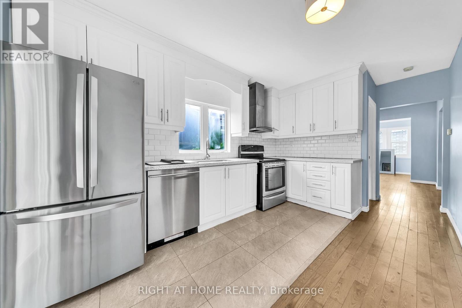 7 Maywood Avenue, St. Catharines, Ontario  L2R 1C4 - Photo 14 - X12433188