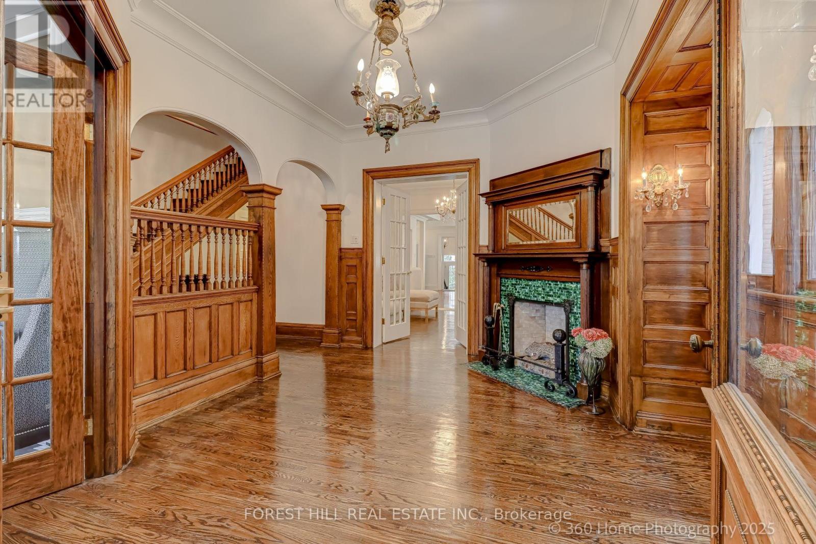 379 Huron Street, Toronto, Ontario  M5S 2G5 - Photo 6 - C12443736