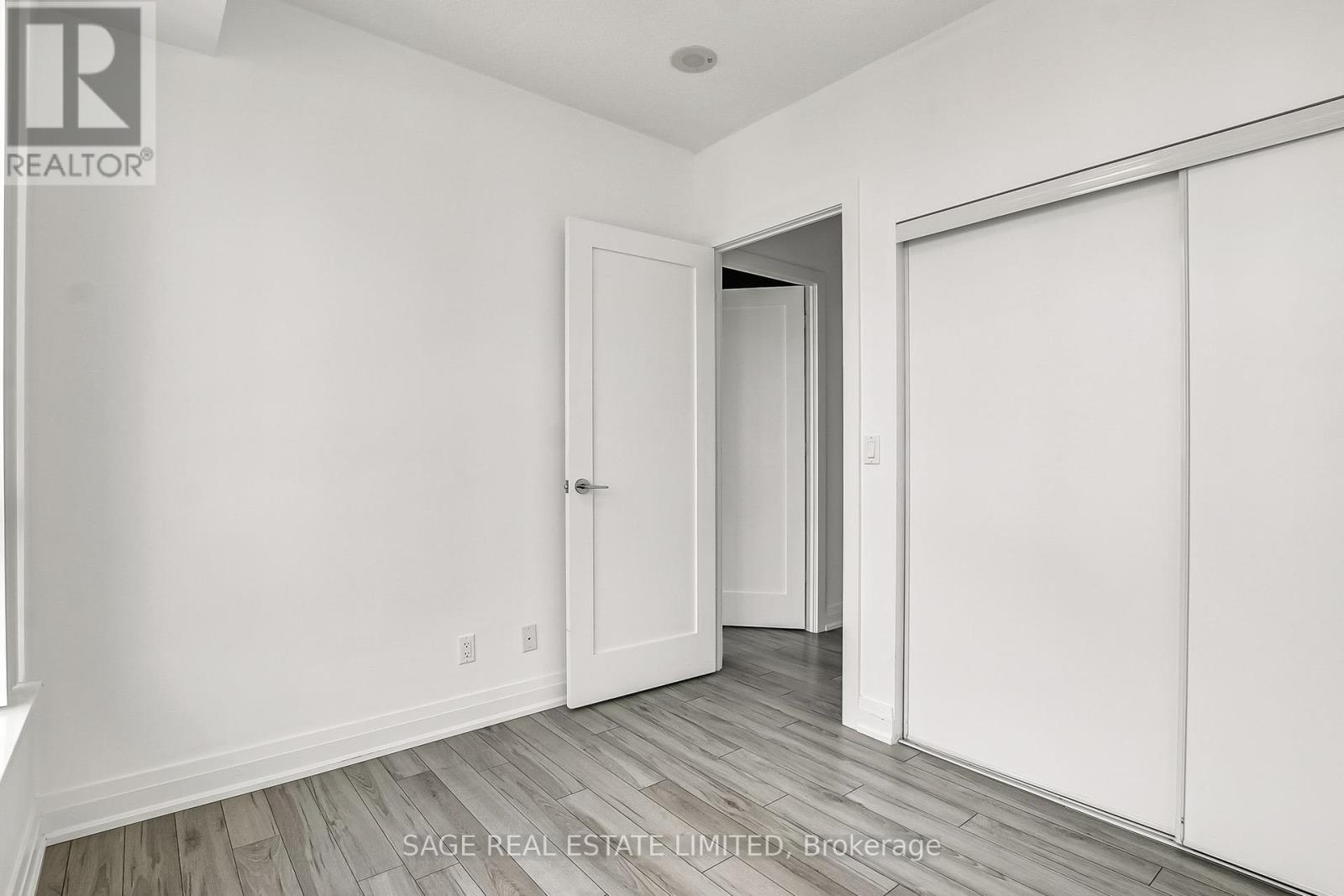 2104 - 120 Homewood Avenue, Toronto, Ontario  M4Y 2J3 - Photo 18 - C12443782