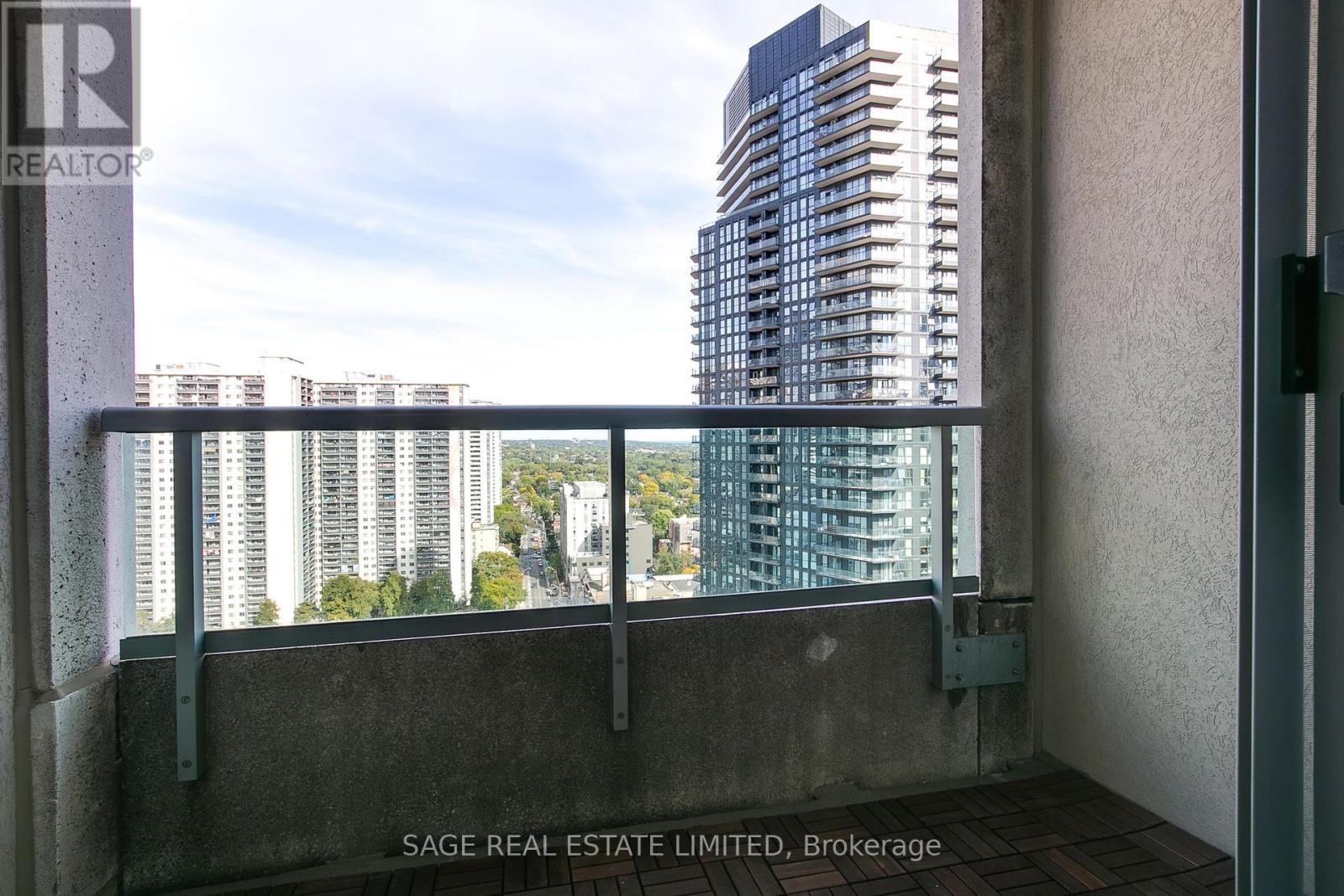 2104 - 120 Homewood Avenue, Toronto, Ontario  M4Y 2J3 - Photo 21 - C12443782