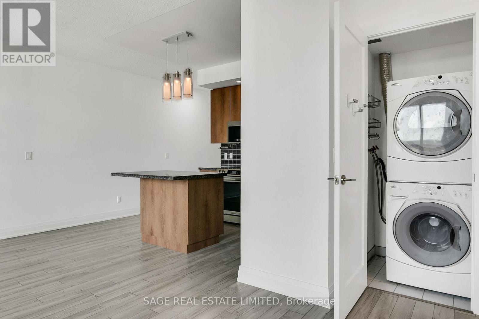 2104 - 120 Homewood Avenue, Toronto, Ontario  M4Y 2J3 - Photo 22 - C12443782