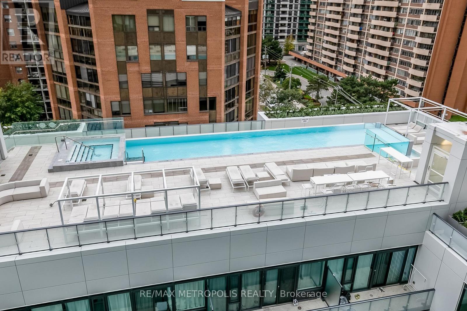 1805 - 161 Roehampton Avenue, Toronto, Ontario  M4P 0C8 - Photo 17 - C12443803