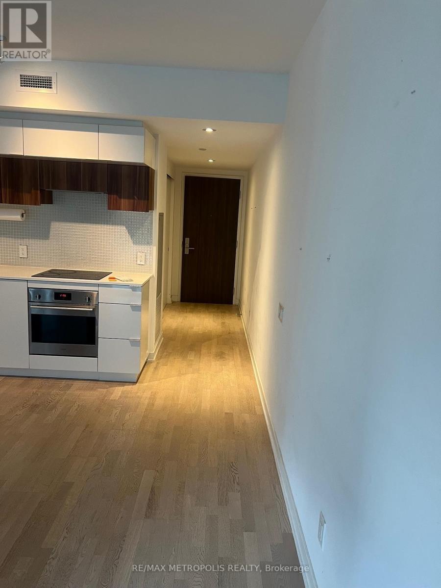 1805 - 161 Roehampton Avenue, Toronto, Ontario  M4P 0C8 - Photo 4 - C12443803