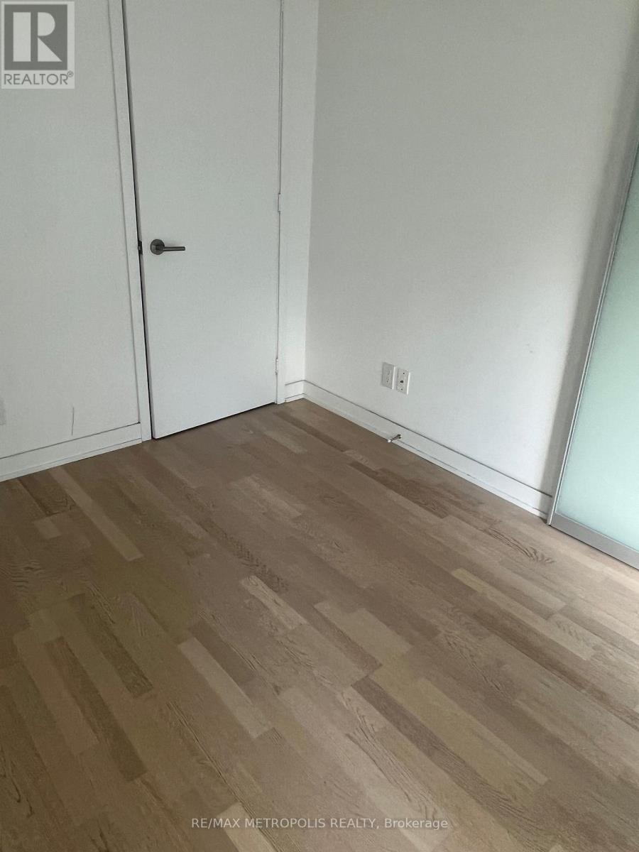 1805 - 161 Roehampton Avenue, Toronto, Ontario  M4P 0C8 - Photo 6 - C12443803