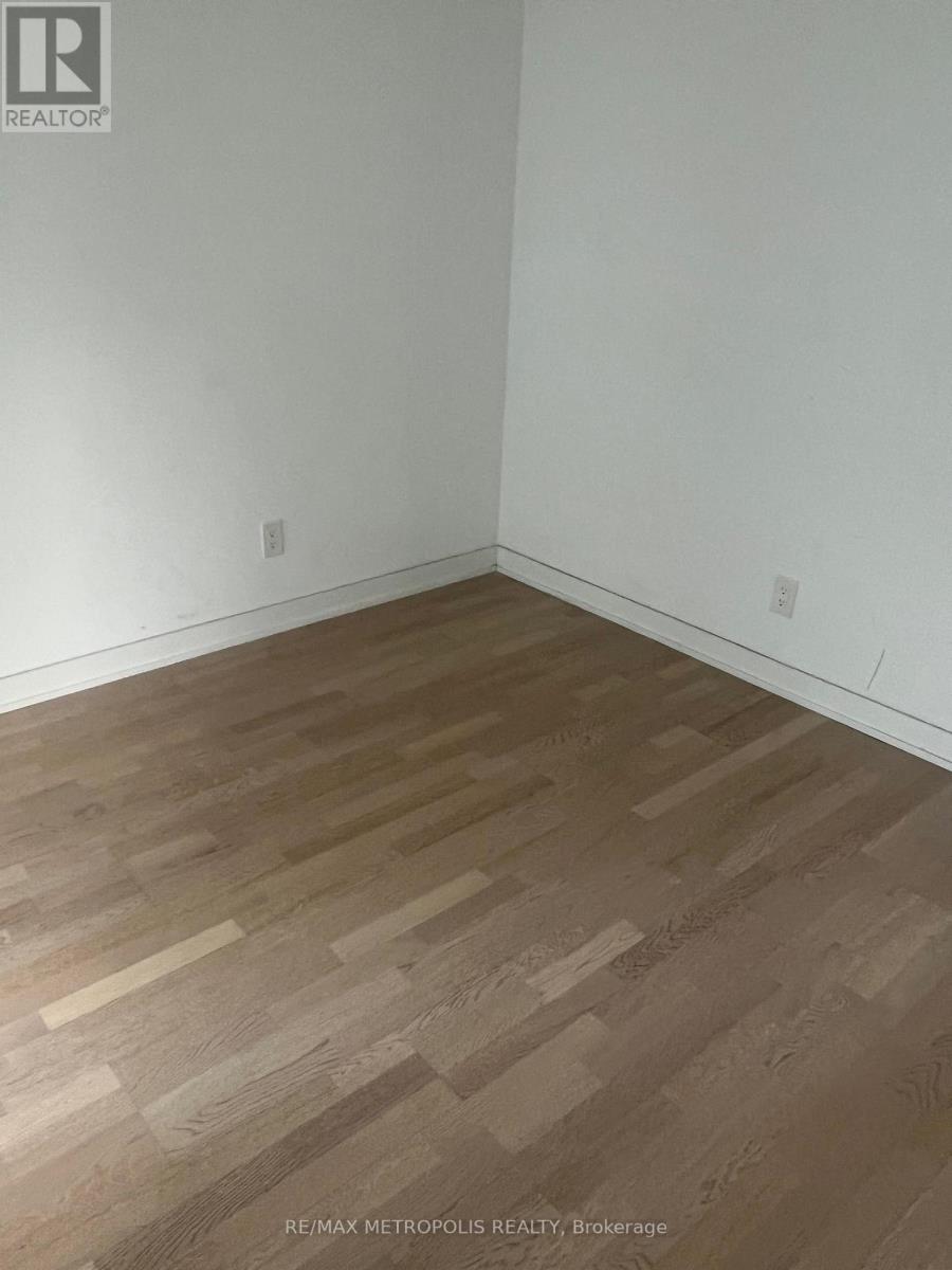 1805 - 161 Roehampton Avenue, Toronto, Ontario  M4P 0C8 - Photo 7 - C12443803