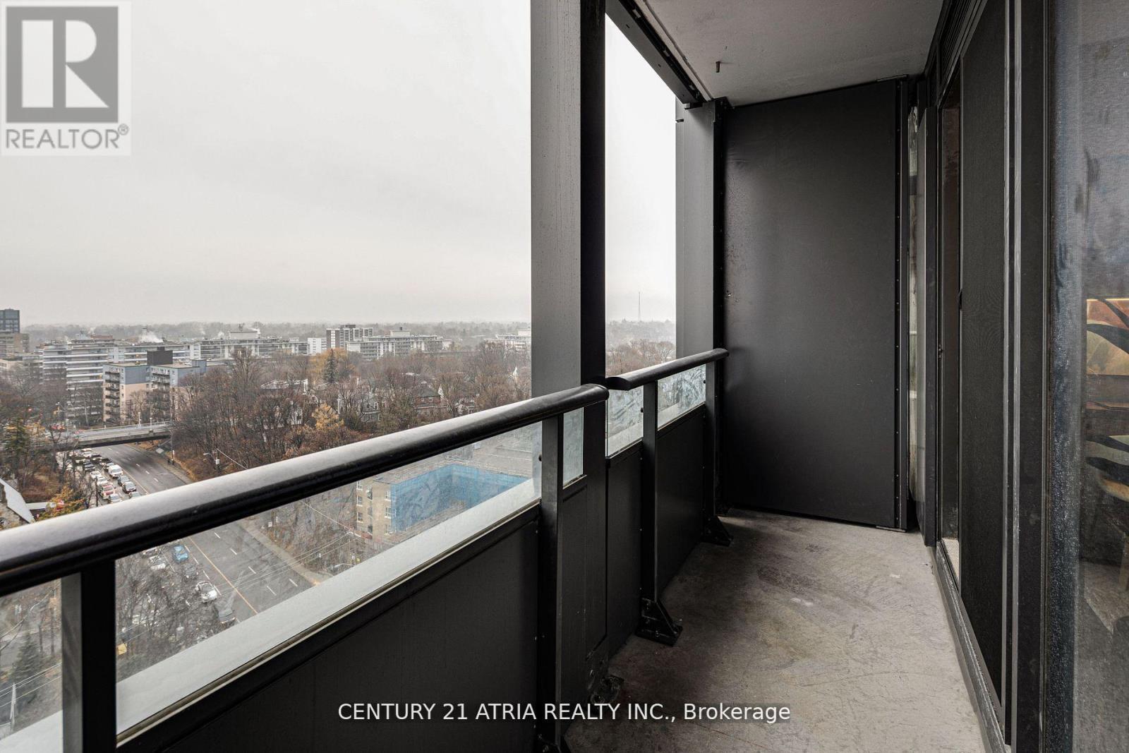 1810 - 2020 Bathurst Street, Toronto, Ontario  M5P 0A6 - Photo 9 - C12443805