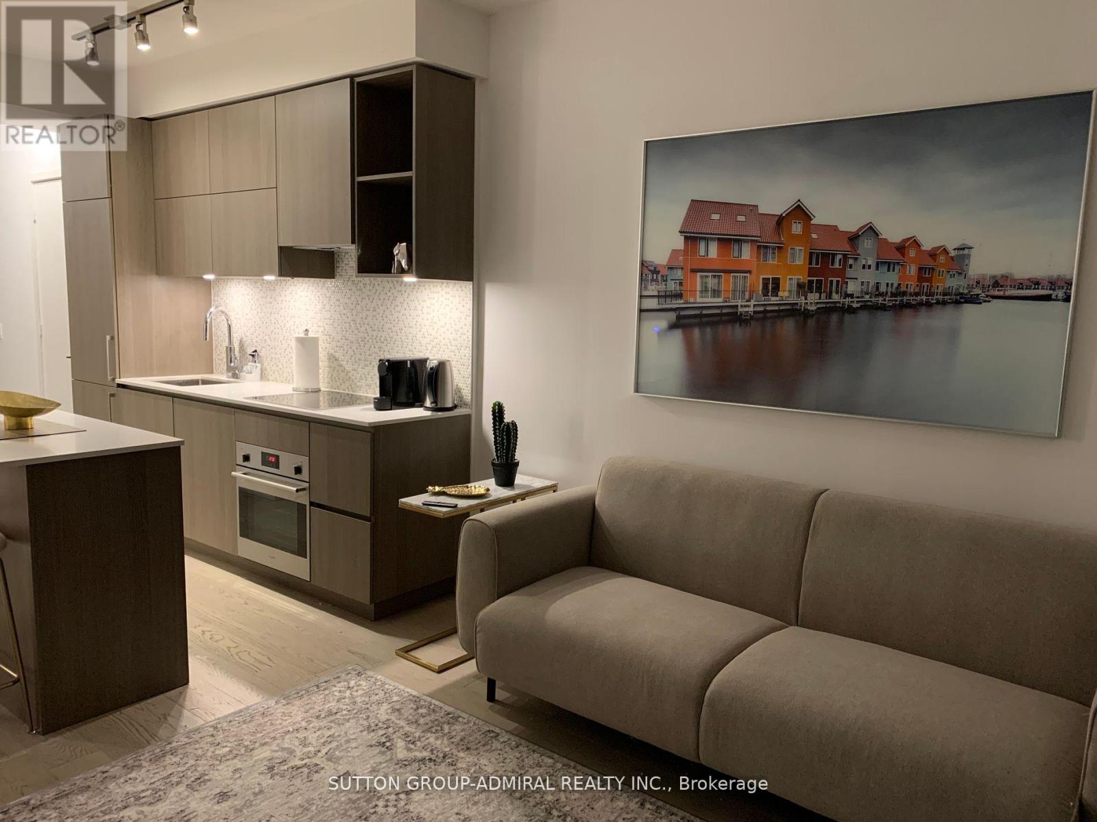 2203 - 1 YORKVILLE AVENUE, Toronto, Ontario