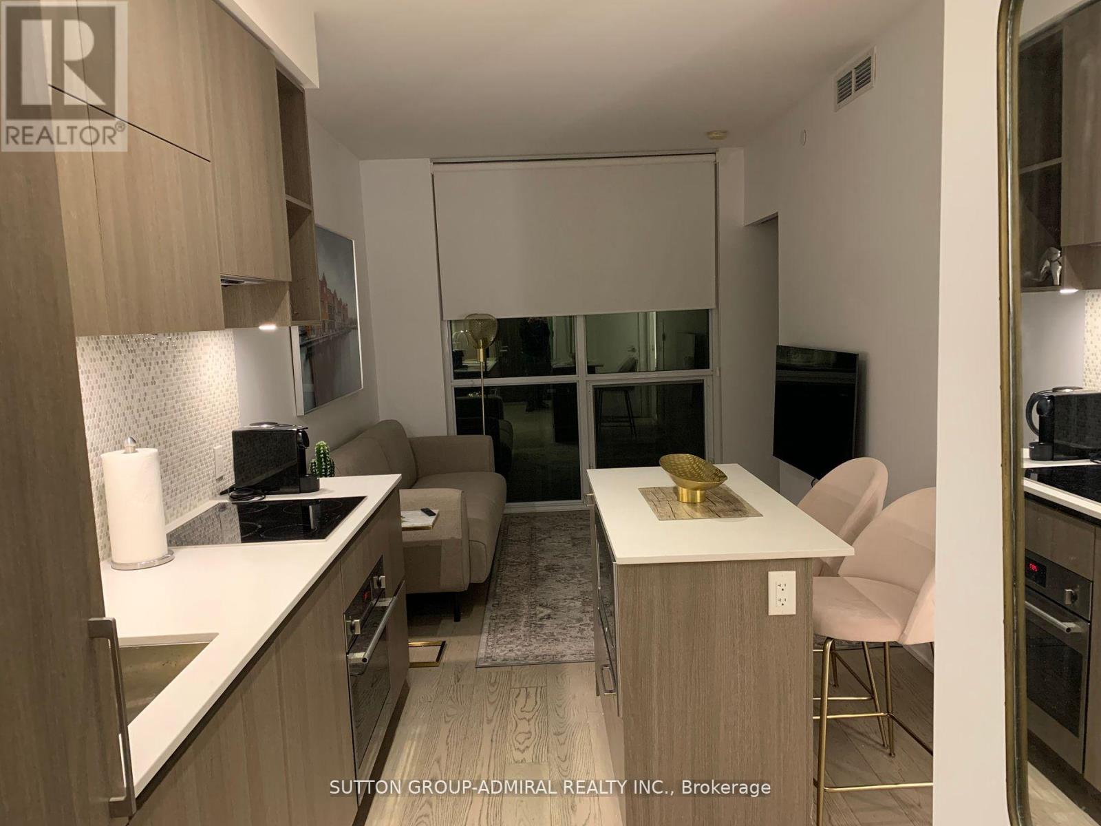 2203 - 1 Yorkville Avenue, Toronto, Ontario  M4W 1L1 - Photo 11 - C12443833