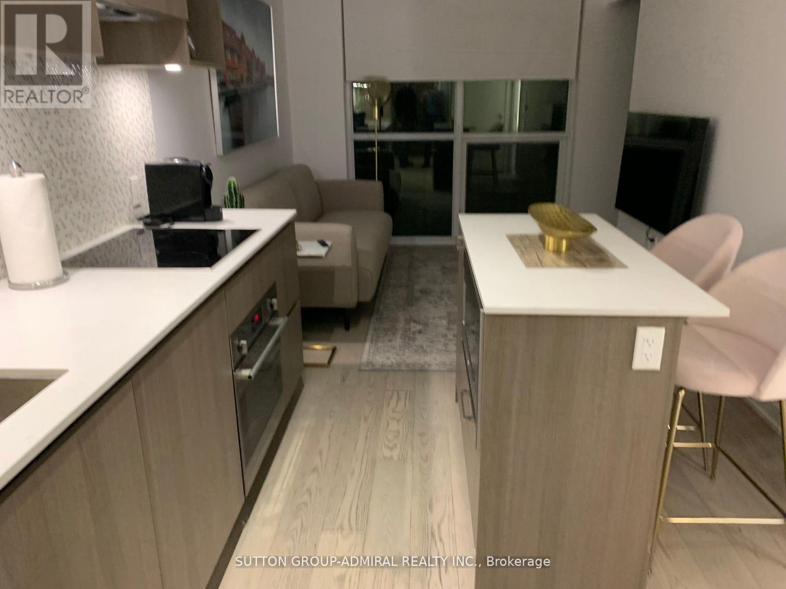 2203 - 1 Yorkville Avenue, Toronto, Ontario  M4W 1L1 - Photo 7 - C12443833
