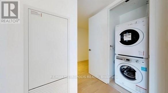 301 - 185 Roehampton Avenue, Toronto, Ontario  M4P 0C6 - Photo 6 - C12443834