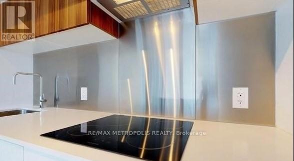 301 - 185 Roehampton Avenue, Toronto, Ontario  M4P 0C6 - Photo 8 - C12443834