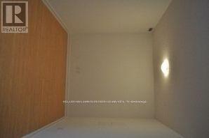 1910 - 121 Mcmahon Drive, Toronto, Ontario  M2K 0C1 - Photo 9 - C12443855