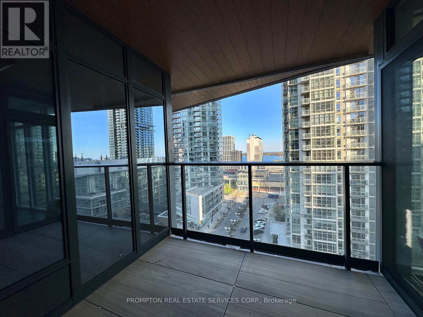 1010 - 1 Concord Cityplace Way, Toronto, Ontario  M5V 0X3 - Photo 15 - C12443869
