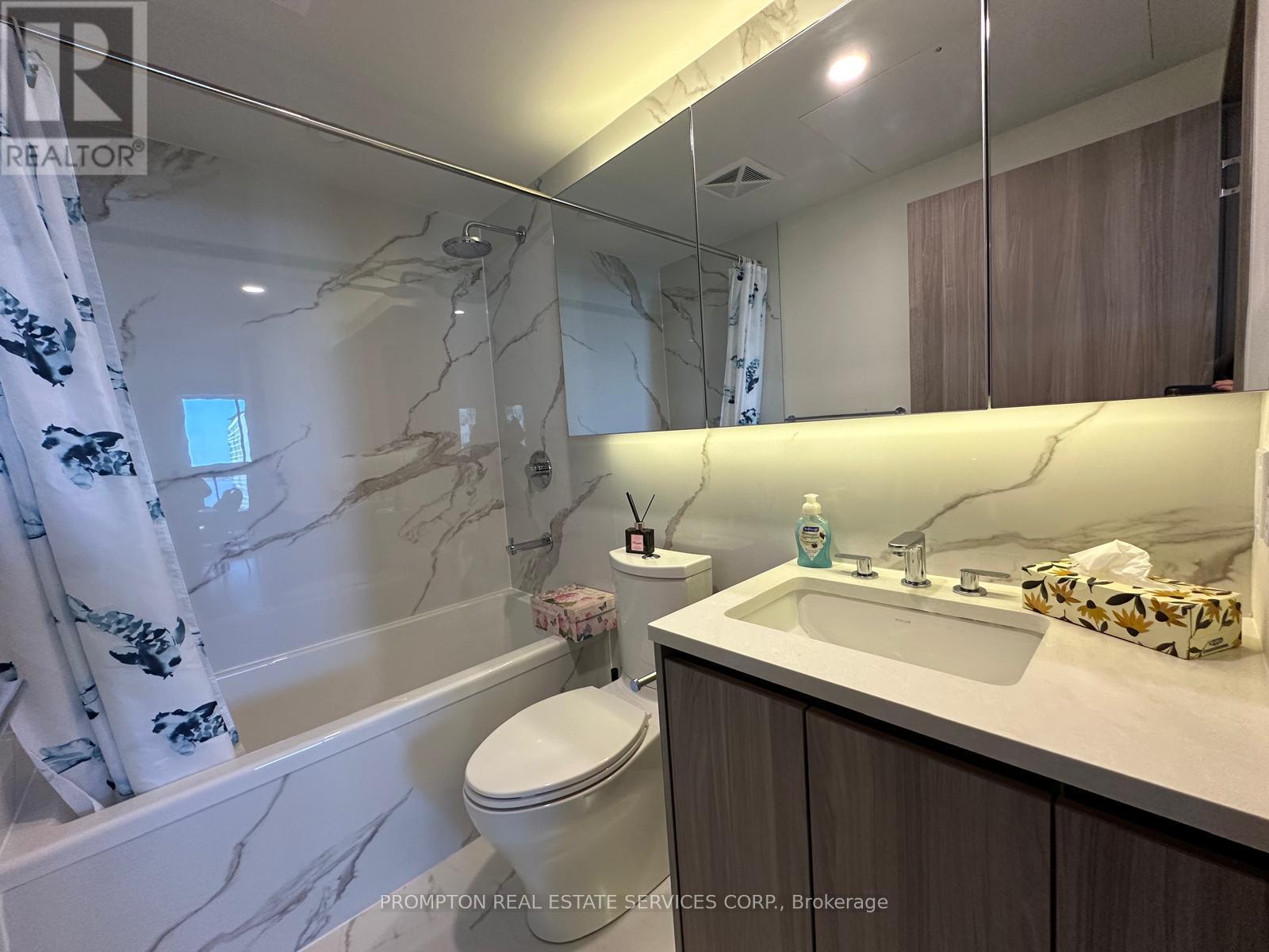 1010 - 1 Concord Cityplace Way, Toronto, Ontario  M5V 0X3 - Photo 4 - C12443869
